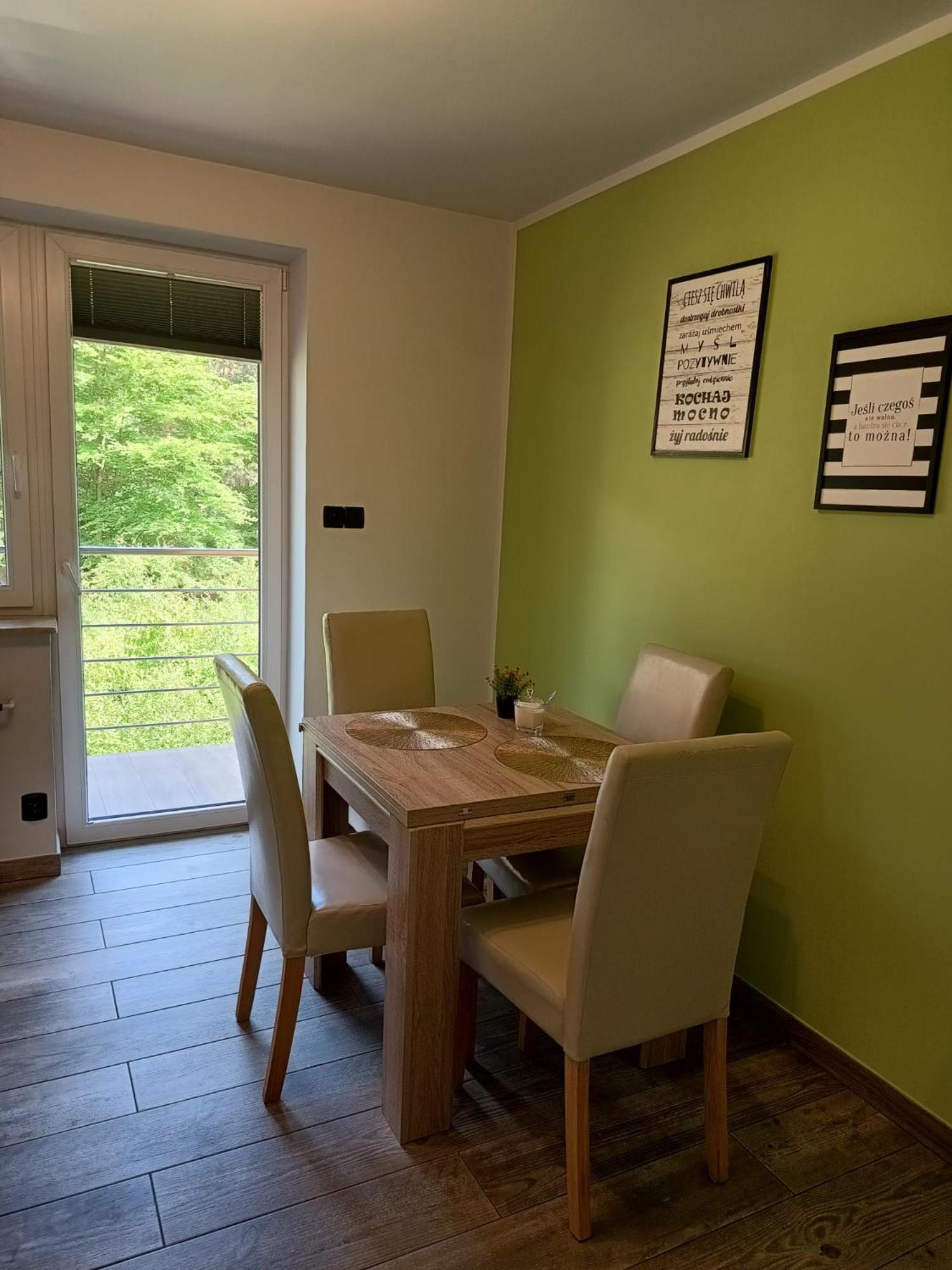 Apartament Sosnowa Lägenhet Krasnobród Exteriör bild